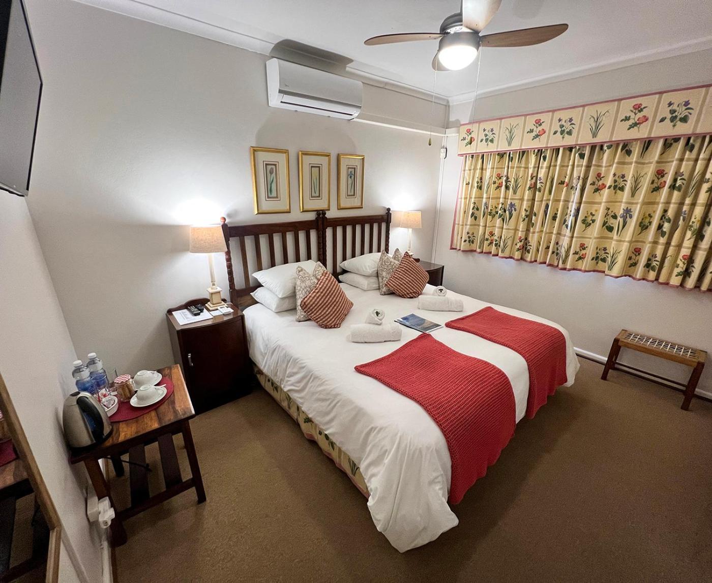 Sundune Guest House Колчестър Екстериор снимка